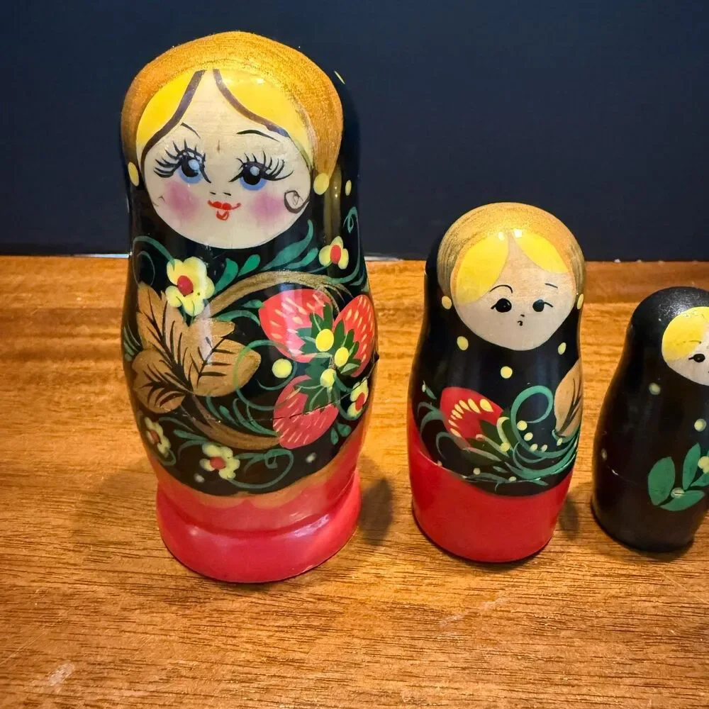 Russian Nesting Dolls Matryoshka - 5 Piece Hand-Painted Black & Red Floral